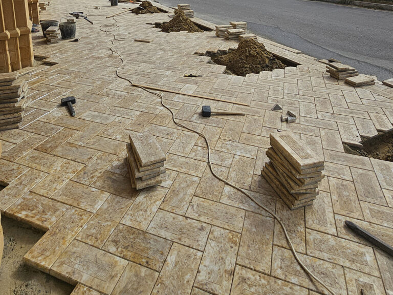 Укладка тротуарной плитки
